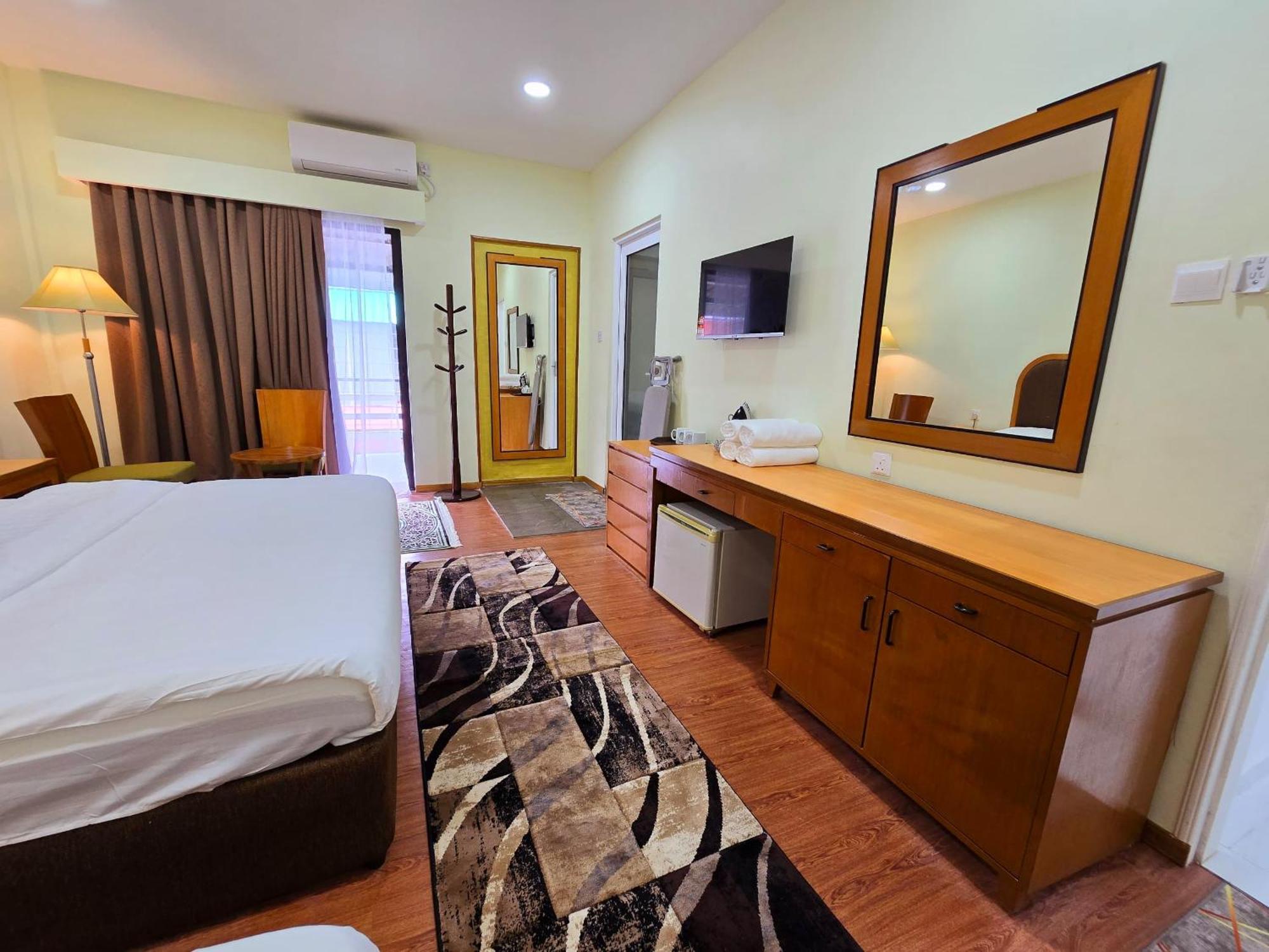 Grand Luxury Hotel Семпорна Екстериор снимка